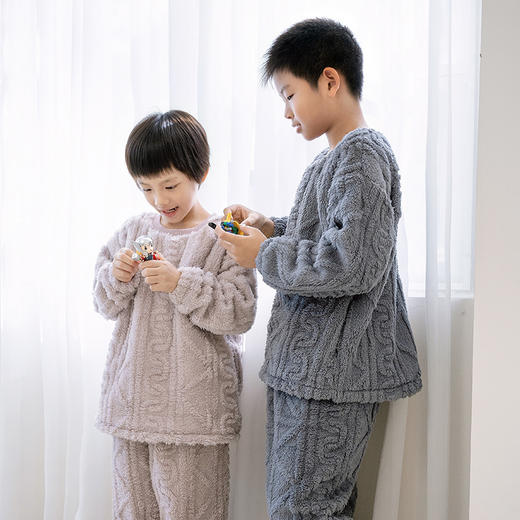 家居保暖 可外穿 LUCKMEEY幸棉 Adore毛茸茸防静电麻花长毛绒家居睡衣（儿童版） 商品图1