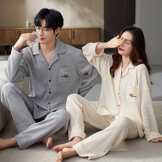 【韩式情侣款 卡通可爱超舒适！】秋冬季情侣睡衣开衫华夫格透气纯棉长袖休闲家居服男士女士春秋季 商品图3
