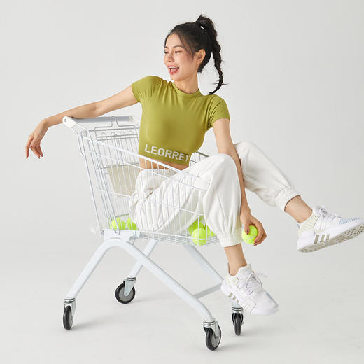 Leorrey乐拉运动字母甜美风露脐短款短袖T恤 商品图4