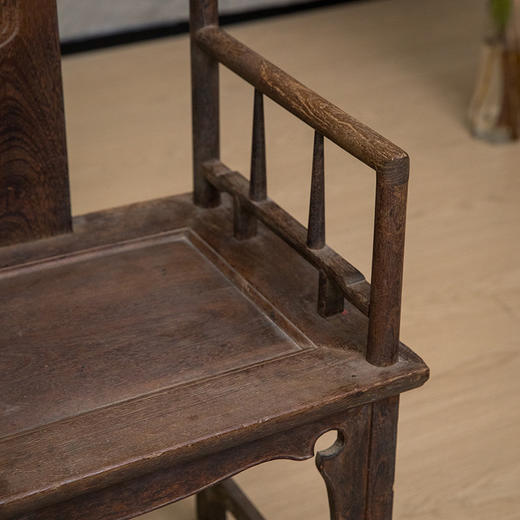 清 铁力木南官帽椅（一对） 商品图3