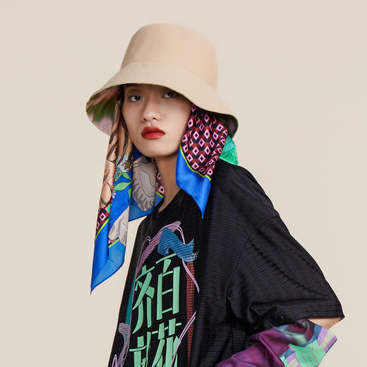 MIIDII谜底2022春新款100%桑蚕丝两用头巾真丝小方巾女221MQ0402 商品图2