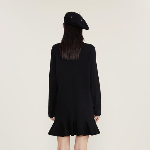 谜底中长款针织衫2022冬新款复古趣味绣花荷叶边连衣裙224MZ1932 商品图2