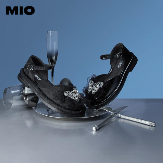 MIO米奥夏季圆头半凉鞋平跟星光鞋甜美风蝴蝶钻饰时装凉鞋女鞋M232200548 商品图0