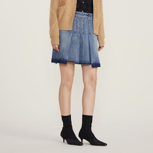 谜底2022冬季新款牛仔半身裙短裙压褶设计感A型短裙女224MB1614 商品图1