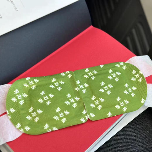 【润目灸】蒸汽眼罩 透气绵软无纺布 添加艾草成分 能给眼睛做SPA的蒸汽眼罩，眼部温疗 14片/盒 商品图1