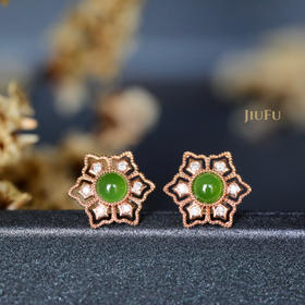 18K玫瑰金和田玉（碧玉）镶钻耳钉--六瓣花 /半珠直径5mm/苹果绿