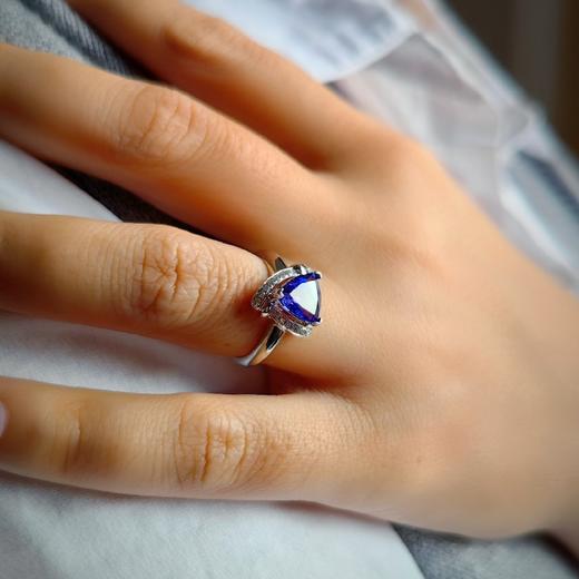 18k镶嵌坦桑石戒指 商品图10