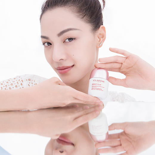 娇韵诗透亮焕白淡斑精华 50ml 小瓷瓶 面部精华液 VC美白淡化痘印改善暗沉提亮 商品图7