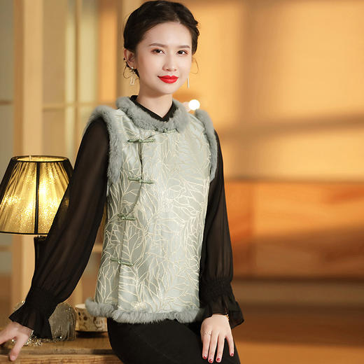 AYK-QF-200805提花粉兰叶骨夹棉无袖马甲女拼接毛边立领唐装上衣冬国潮女装 商品图1