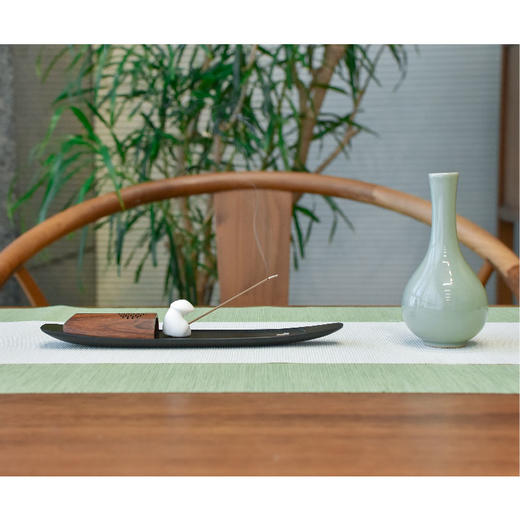 羽诗制造出品 花逐轻舟套装船型香器青瓷花瓶文创礼盒 商品图0