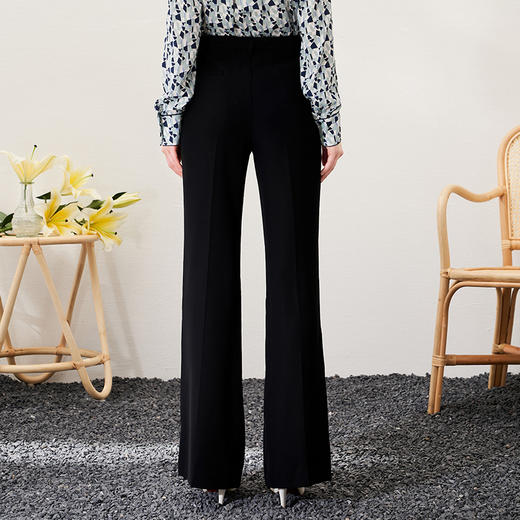EITIE爱特爱春新款高腰时尚显瘦百搭通勤黑色喇叭裤休闲长裤A2305107 商品图3