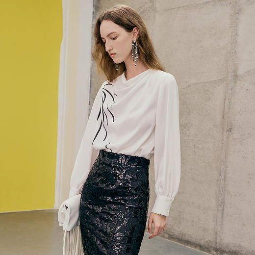 EITIE爱特爱春季新款设计感小众修身气质小上衣7313002 商品图4