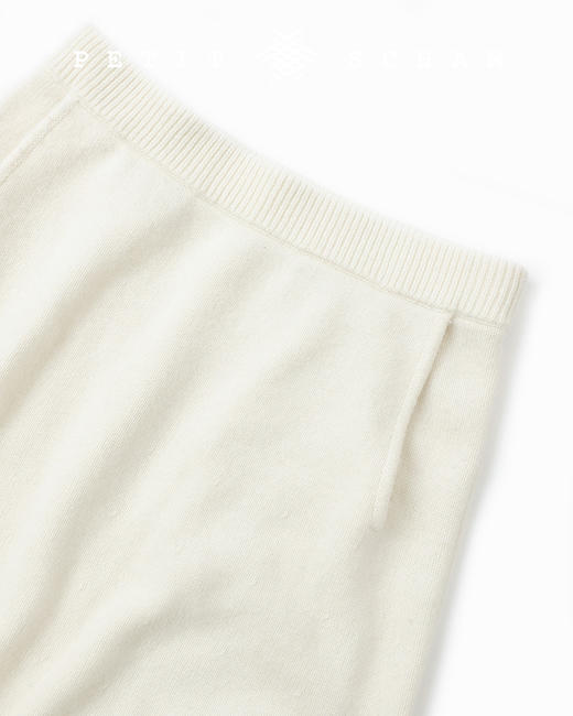 PETIT SCHAN小闪 CLO#168 cloud mind云意 秋冬高端针织系列羊毛羊绒V领落肩廓形上衣/小A型半裙 商品图13