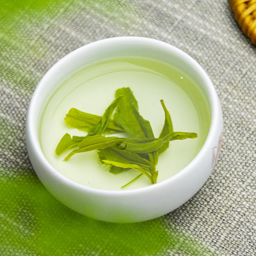 【2025雨前】【硒山翠雨 | 含硒茶100g袋装】茶汤清亮 香味馥郁 口感清爽  袋装/100克 商品图4
