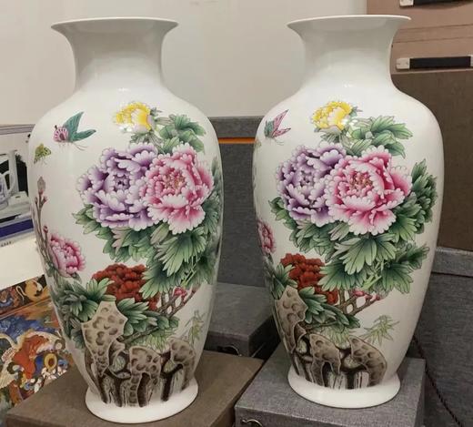 粉彩花开富贵对瓶 商品图0