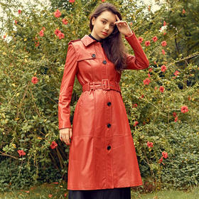 【伯妮斯茵】显瘦气质红色长款修身皮衣--《花园中的母子》6P6632