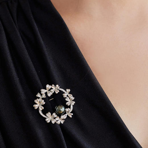 Manreya玛芮雅“倾城花环”大溪地黑珍珠胸针 商品图4