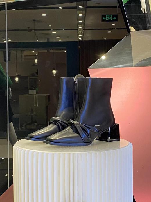 羊皮拧结金属方跟短靴 商品图1