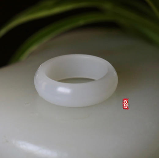 和田玉（白玉）籽料戒指（内直径17.3mm /3.21g） 商品图2