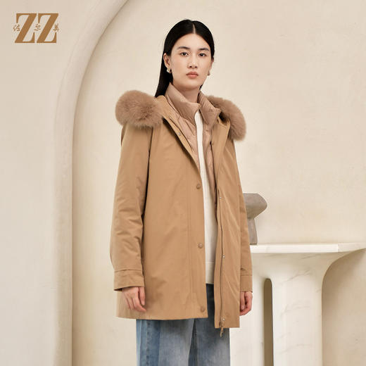 佐尔美2022冬季新款 英伦菱形走线内胆派克狐毛领羽绒服女E24YH04 商品图0