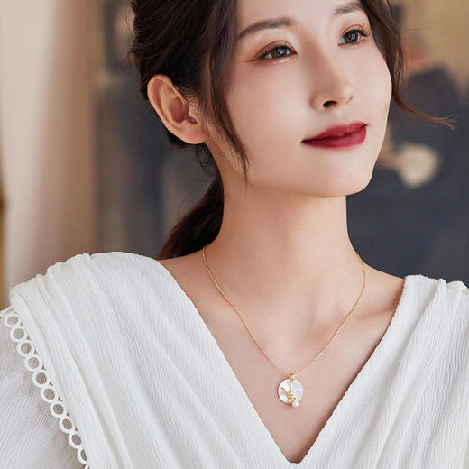 Manreya玛芮雅“奔月而来”珍珠贝母项链 商品图2