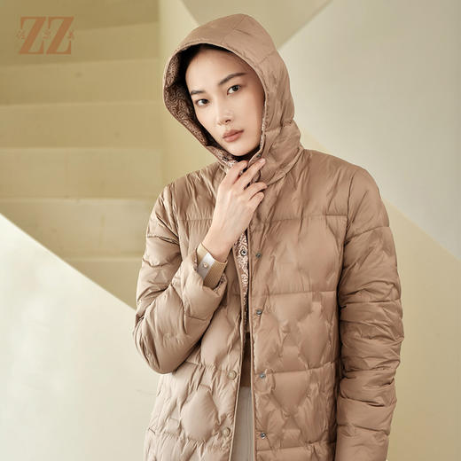 佐尔美2022冬季新款 简约气质菱形格连帽中长款羽绒服女E24YY18 商品图1
