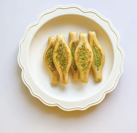 【辅食厨房】鳕鱼肠抱蛋🍳