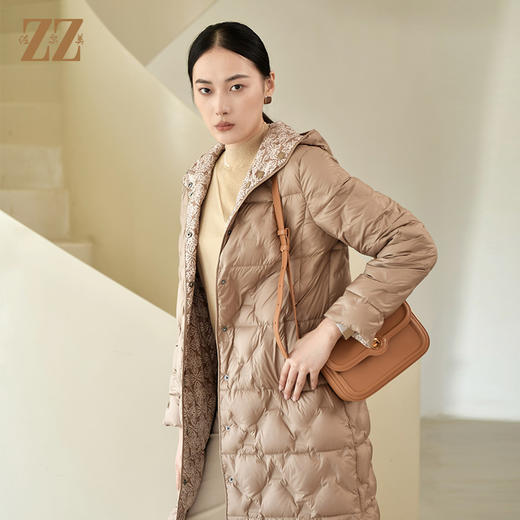 佐尔美2022冬季新款 简约气质菱形格连帽中长款羽绒服女E24YY18 商品图2
