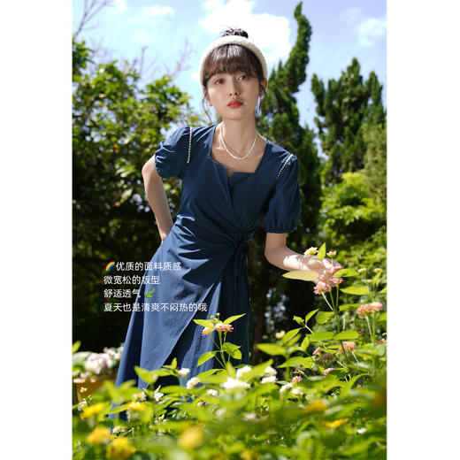 鹿向南《气质攻略》赫本风小黑裙子系带泡泡袖连衣裙女2022年夏季LXN25379 商品图1