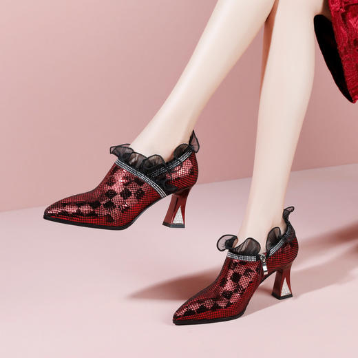 日常百搭，尖头花边格纹高跟单鞋YSML-A009-K331 商品图1