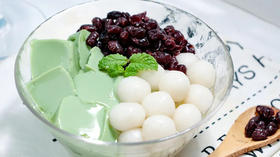  抹茶奶冻抱抱碗 ——易小焙水磨糯米粉