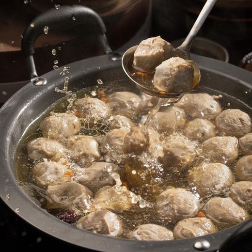 潮汕牛肉丸、每一口都足够弹牙劲道，肉味十足，鲜、脆、嫩、香、弹、色泽油润，肉质紧实又嫩滑，牛肉风味醇厚，鲜香味美 商品图0