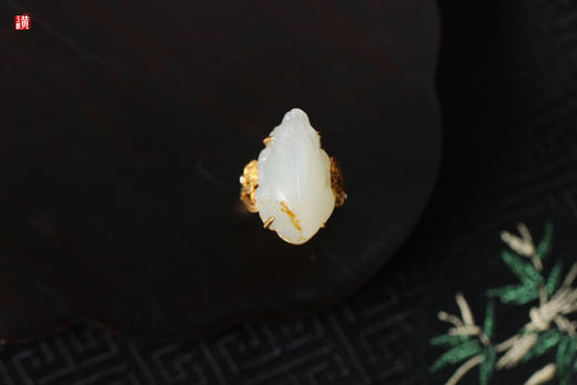 籽料貔貅戒指  镶嵌：18k金伴钻 商品图2