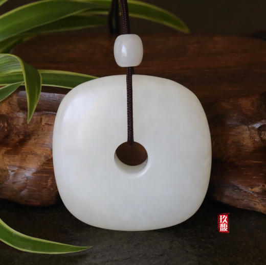 和田玉（白玉）籽料挂件--玉璧 51.78g 商品图0
