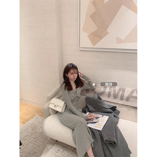 XS码 金蘑菇菇 jasmine香氛裙裙/ 内搭裙天花板!  方领修身针织连衣裙 商品图0