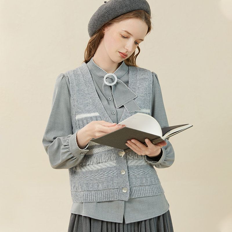 Famecoco范可儿流苏毛衣开衫外套女秋冬款V领羊毛保暖马夹