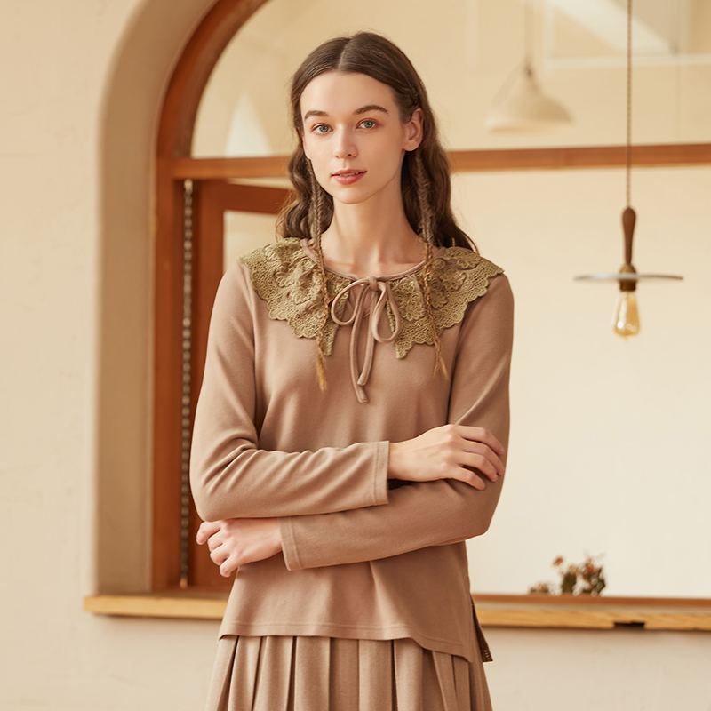 Famecoco范可儿蝴蝶结打底衫女秋冬款花边领高弹磨毛针织t恤F228BB011