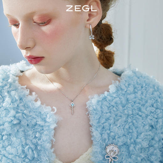 ZEGL设计师冰凝城堡系列蝴蝶结爱心耳环女设计感耳钉银针秋冬耳饰 商品图1