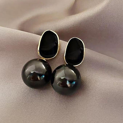 JU-AB-33银针名媛时尚黑色珍珠耳环港风新款潮韩国气质个性滴油耳饰耳钉女 商品图4