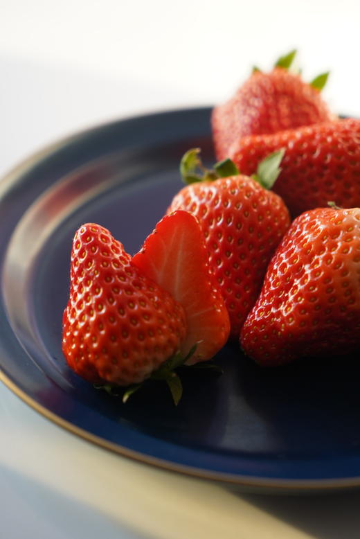 【芬芳甜美 儿时草莓香】2025新产季丹东东港的99红颜草莓 商品图7