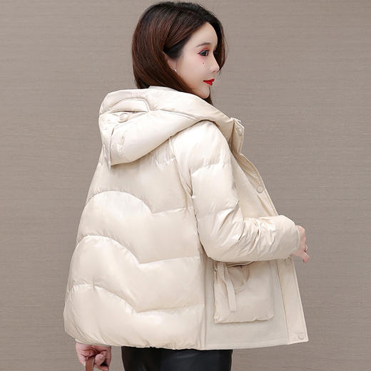 HSY-I22D317-Y冬季新款女装连帽羽绒服宽松休闲白鸭绒保暖羽绒服外套 商品图2