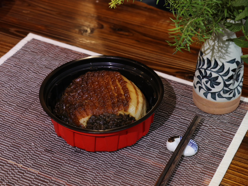 朴愿呱哩餐厅 爆款菜品系列之  梅菜扣肉 农家土猪肉一份 约500克