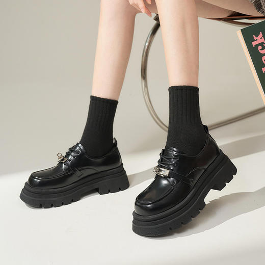 西遇厚底乐福鞋女新款圆头锁扣系带英伦风单鞋jk小皮鞋D0333121 商品图0