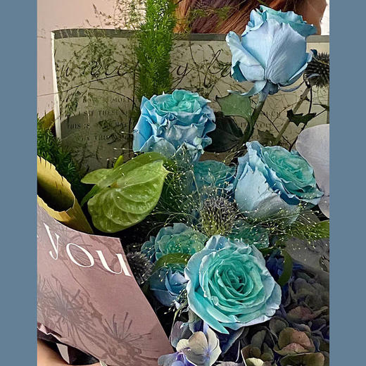 蓝色梦境（蓝色系玫瑰混搭花束） 商品图1