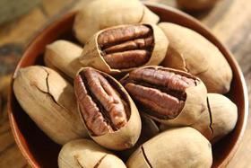 散称碧根果42元/斤