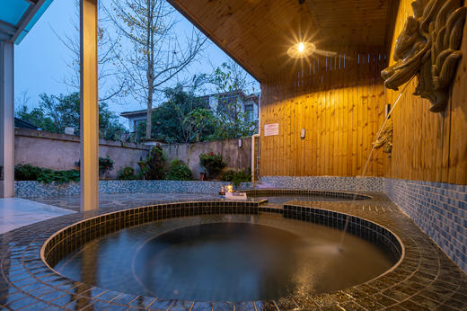 【大邑-138号别墅8-5号】4房温泉私汤别墅，玩花水湾，带花园，西岭雪山景区yqbs 商品图1