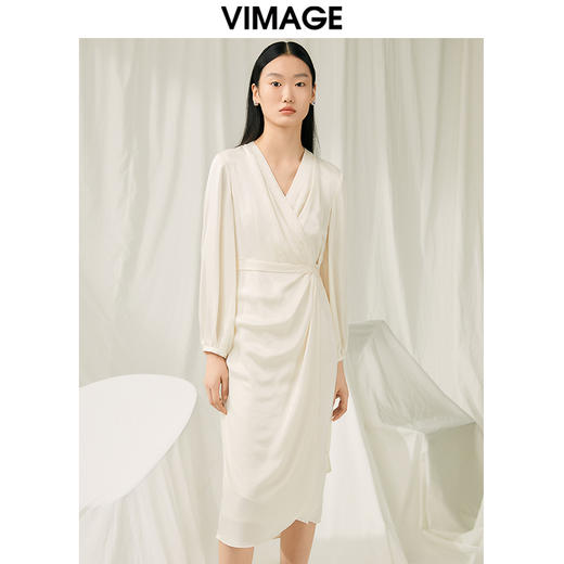 VIMAGE纬漫纪春季新款纯色垂感优雅连衣裙V1907503 商品图2