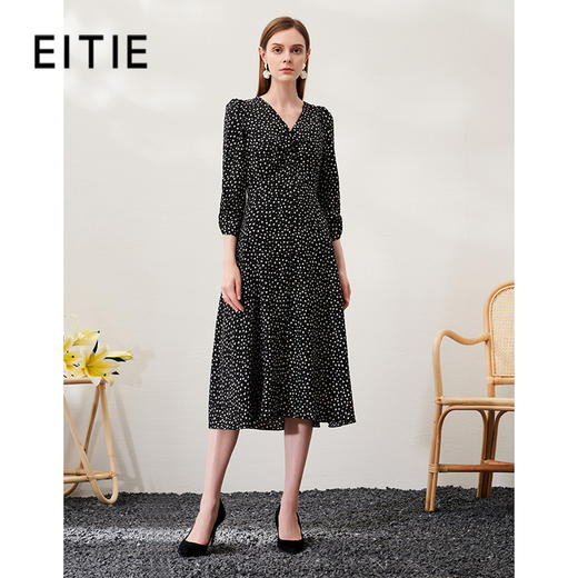 EITIE爱特爱春季新款高腰气质优雅V领印花连衣裙6907611 商品图0