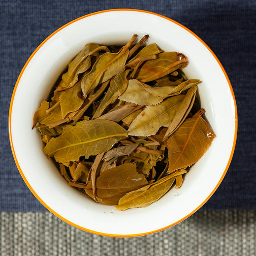 德丰昌7年老料【蓝票生茶】普洱茶357克/饼 布朗山茶区 商品图5