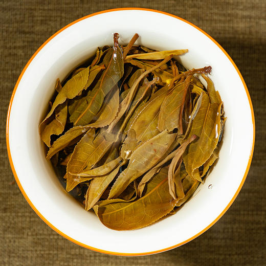 德丰昌7年老料【红票生茶】普洱茶357克/饼 易武茶区甜茶 商品图5